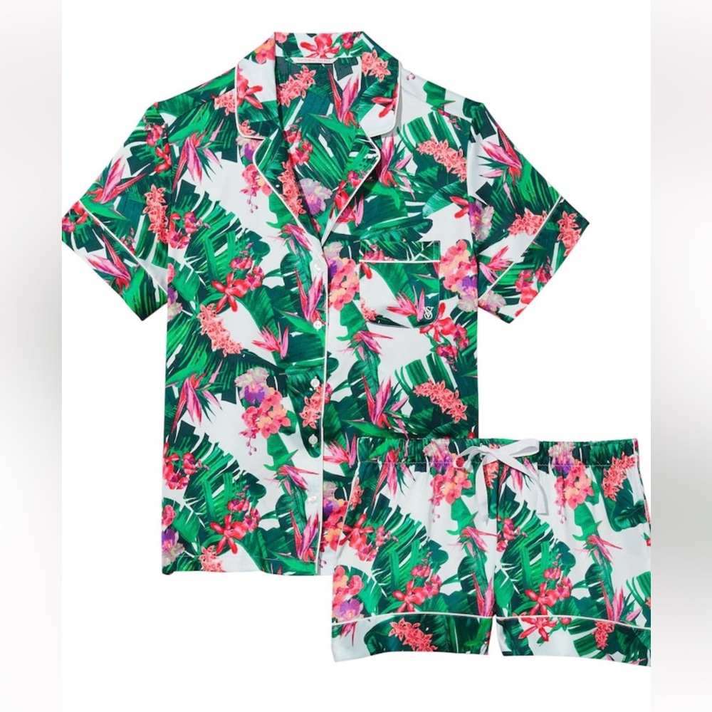 VICTORIA’S SECRET Tropical Floral Satin set shorts and button shirt with pocket - Picture 2 of 15
